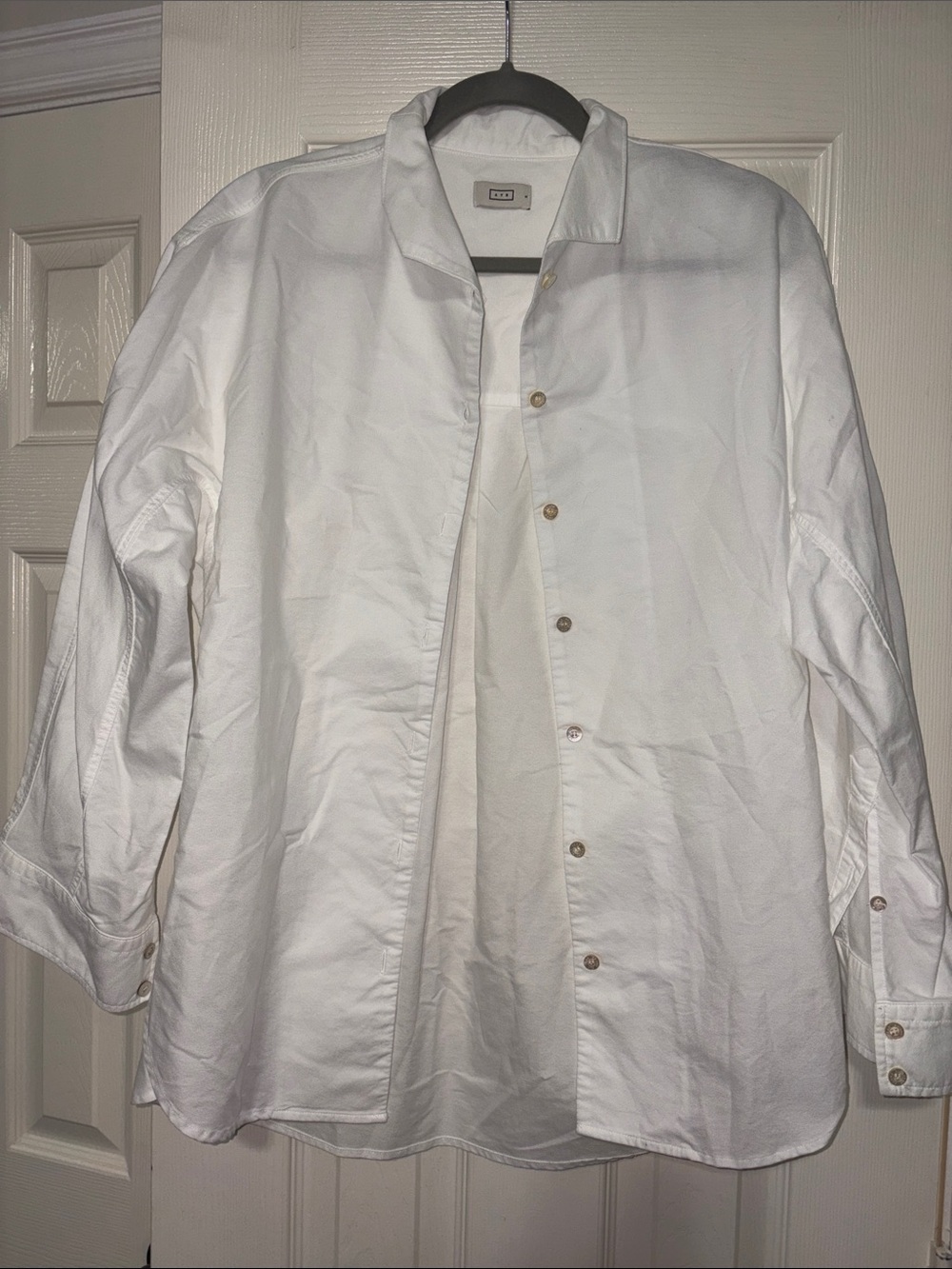 AYR White Button-Front Crisp Shirt size Small